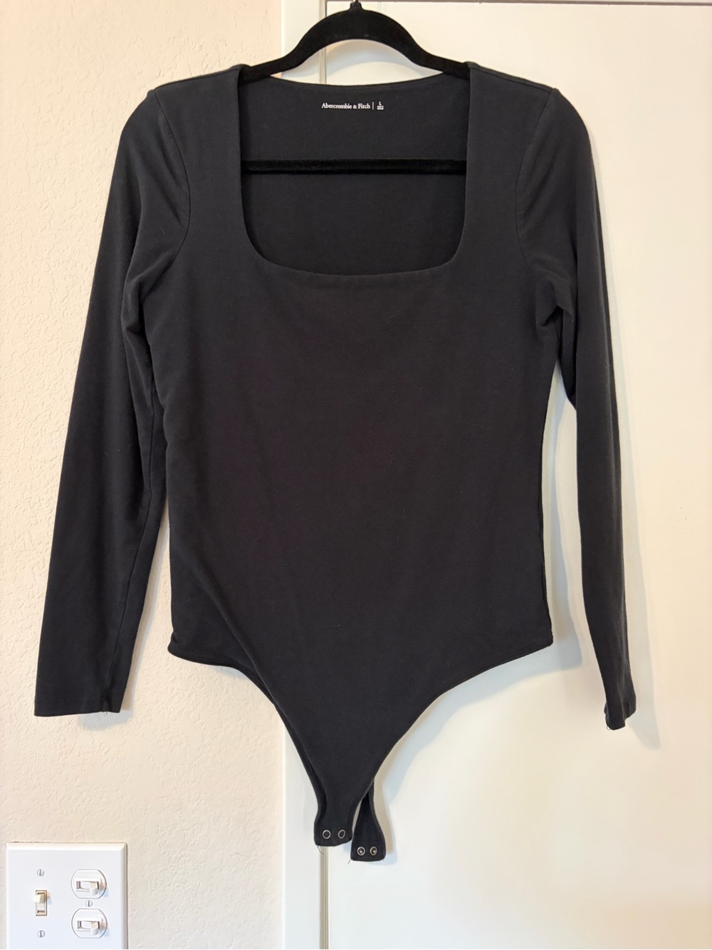 Abercrombie & Fitch Black Long-Sleeve Square Neck Bodysuit - Sleek Staple